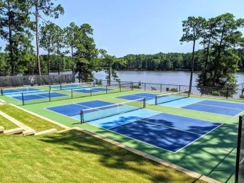 Thi công sân pickleball tiêu chuẩn không VŨNG đọng nước với sơn SPORTTEK SUPFLEX